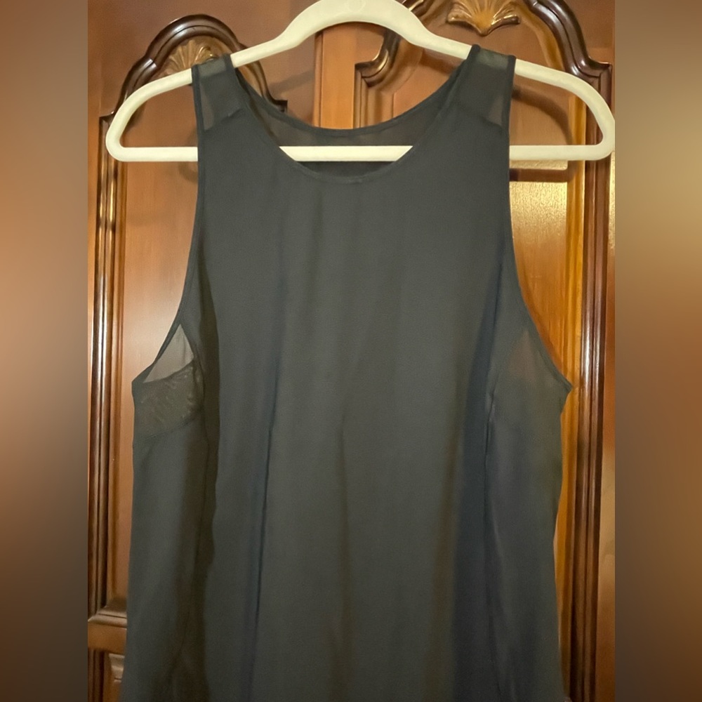 Lululemon mesh tank - black very good condition